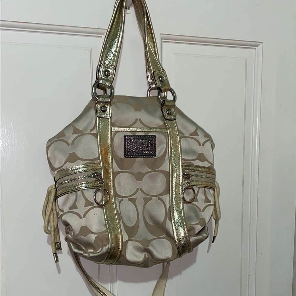 Coach poppy 2009 Gold satchel crossbody EUC
